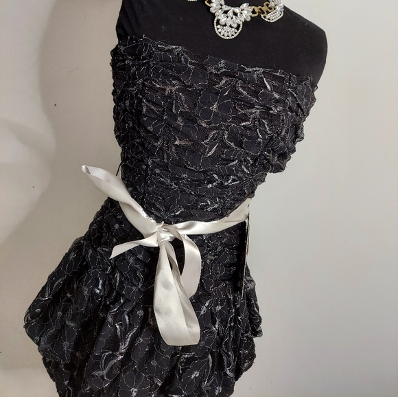 Black ruffle cocktail dress with silver accents - Picture 6 of 10